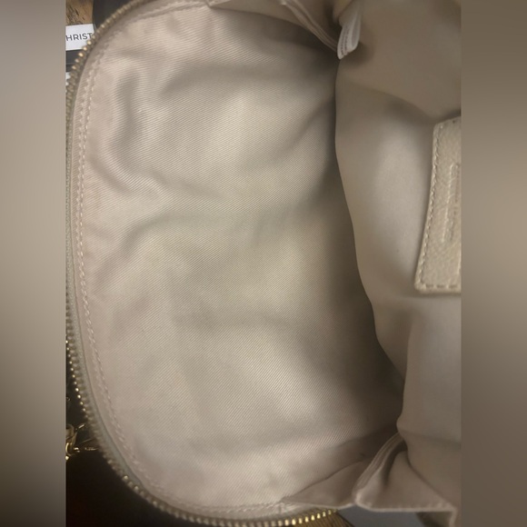 Audrey Brooke Cream Quilted Crossbody Bag - Picture 13 of 16